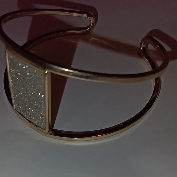 Source Unknown Gold Bracelet with Silver Accent - Picture 4 of 4